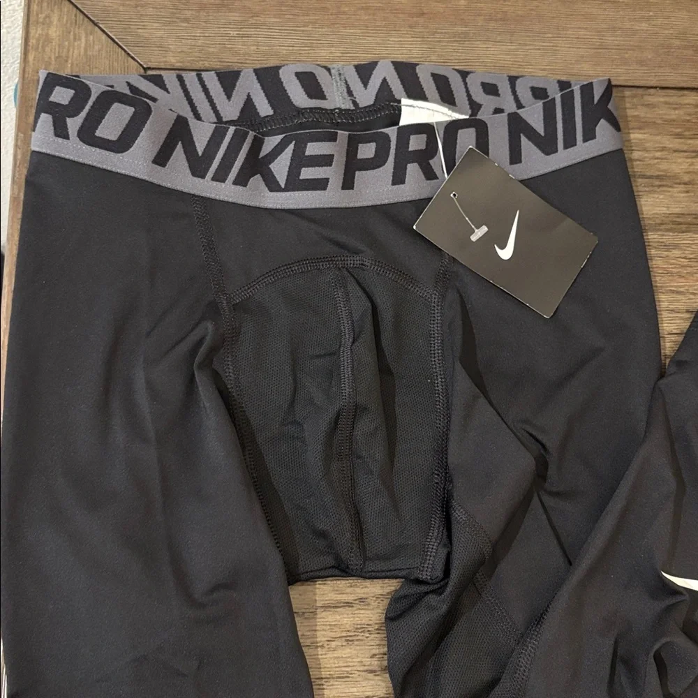 NWT [Nike] Base Layer Compression Under Athletic Black 3/4 Leggings Men’s Small - Picture 4 of 6